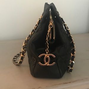 Vintage Chanel quilted bag